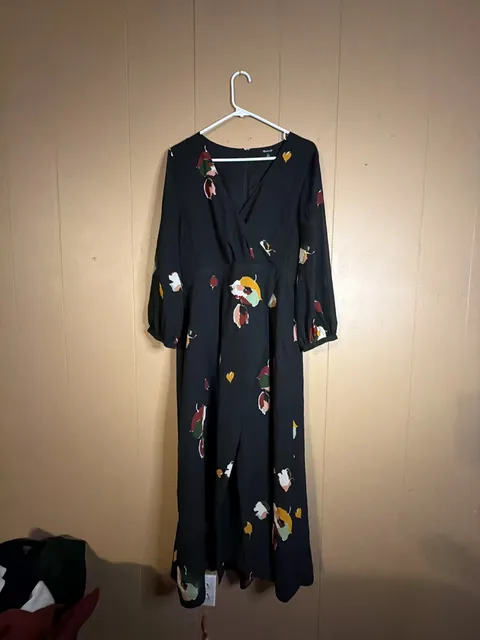 Madewell Maxi Dress Size 10 Black Floral Long Sleeve V-Neck