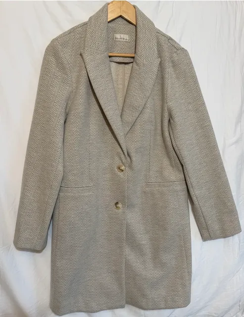 Bécool Herringbone Coat Size M Tan Cream Chevron Pattern Blazer