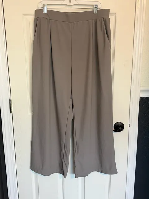 Halara Grey Wide Leg Pants