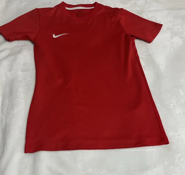 Nike Dri-Fit T-Shirt Size S Red Athletic Top