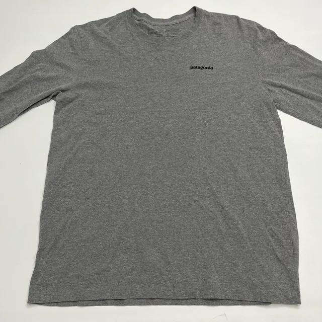 Patagonia Long-Sleeved P-6 Logo Responsibili-Tee Size L Gray
