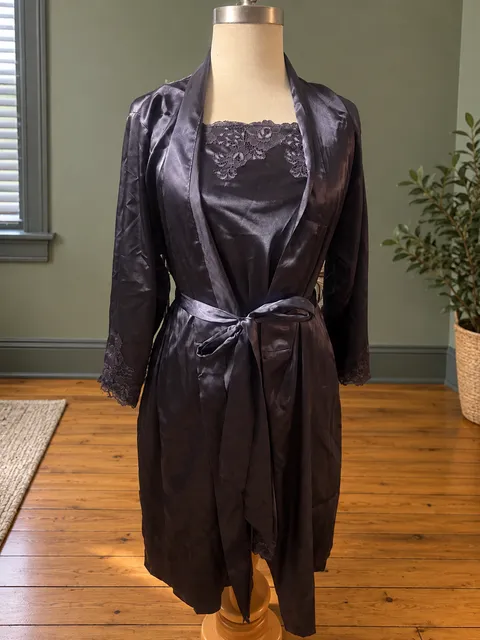 Jones New York Satin Robe Set S/M Purple 