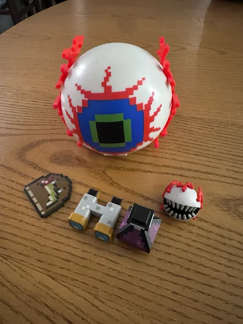 Terraria Eye Of Cthulhu Boss Toy Figure With Accessories
