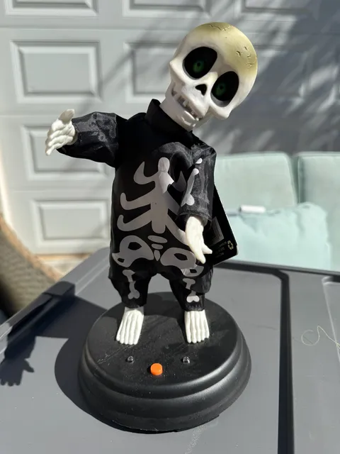 Pumpkin Hollow Grooving Ghoulies Animated Skeleton New