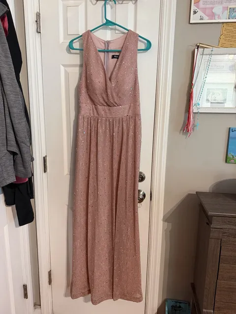 Mgiacy Maxi Dress Size M Pink Sequined V-Neck Sleeveless Long