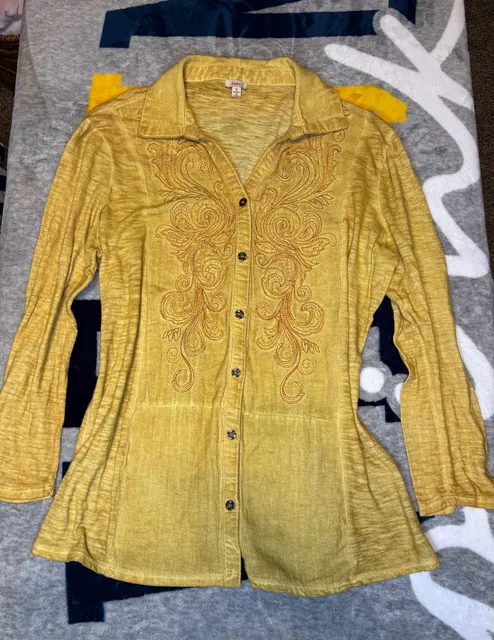 Reba Embroidered Long Sleeve Button Down Shirt Size S Yellow Vintage