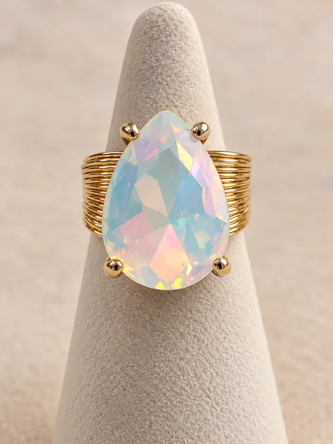 Gold Tone Aurora Borealis Iridescent Crystal Statement Ring Size 7–8