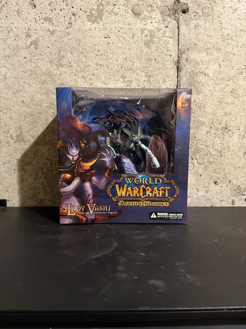 DC Unlimited World of Warcraft Lady Vashj Deluxe Collector Action Figure
