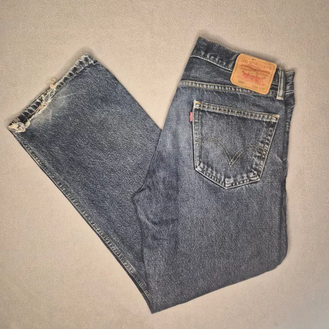 Vintage Levi's 505 Straight leg Jeans Size mens 34x30 Dark Wash Straight Fit 