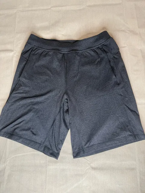 Lululemon Athletic Men’s Shorts Gray Size M