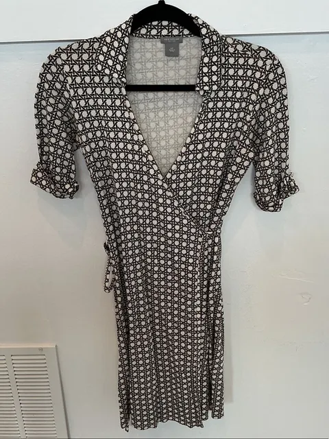 Anne Klein Black & Cream Geometric Wrap Midi Dress