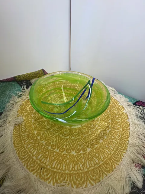 Kosta Boda Contrast Lime Green Bowl Anna Ehrner Swirl Art Glass