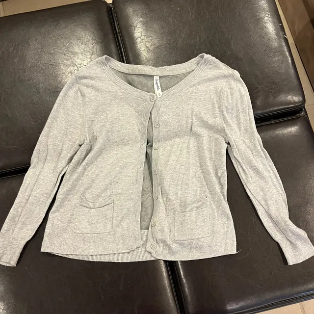 Aeropostale Cardigan Sweater Size M Gray Button Down Pockets Floral Mesh Back