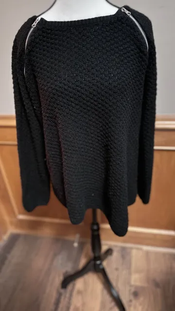 Karen Hart Sweater Size L Black Textured Zip Shoulder