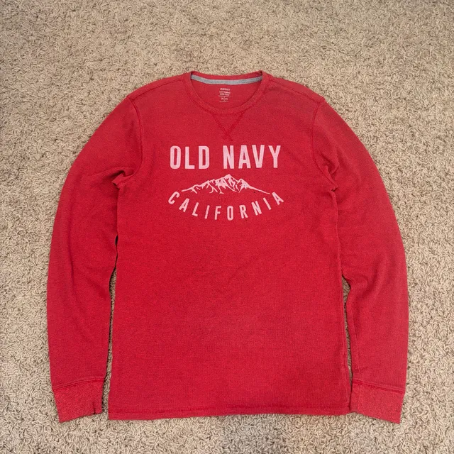 Old Navy California Thermal Shirt Size M Red Graphic Waffle Knit Long Sleeve