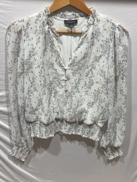 Tamara H. Blouse Size S/P White Floral Long Sleeve Smocked Waist