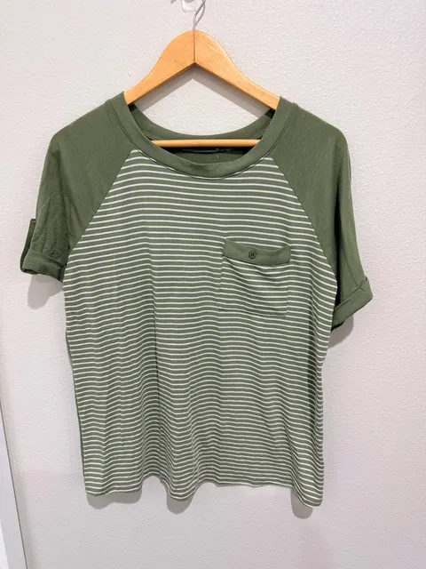 Green Striped Raglan Short Sleeve Pocket T-Shirt