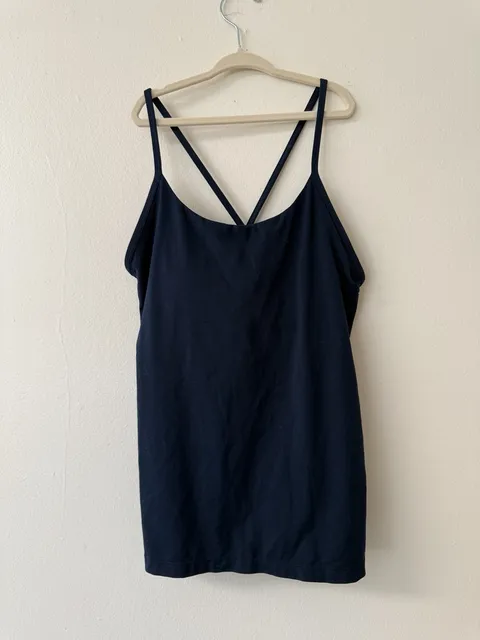 Patagonia Tank Top Size M Black Crossover Straps Activewear