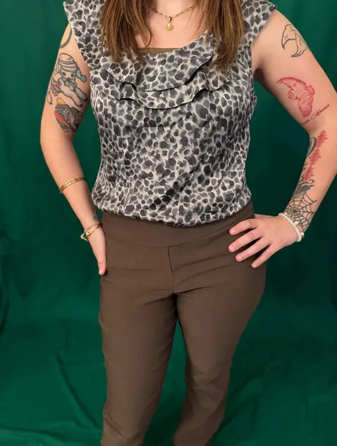 Ann Taylor Leopard Print Ruffle Blouse Size M Sleeveless Top