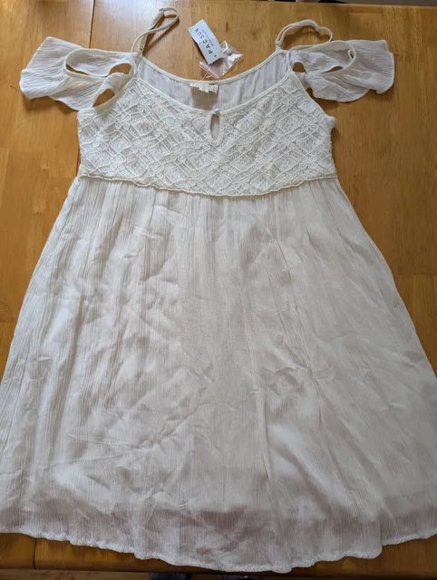 LA Hearts Dress Size M White Cold Shoulder Lace Romper
