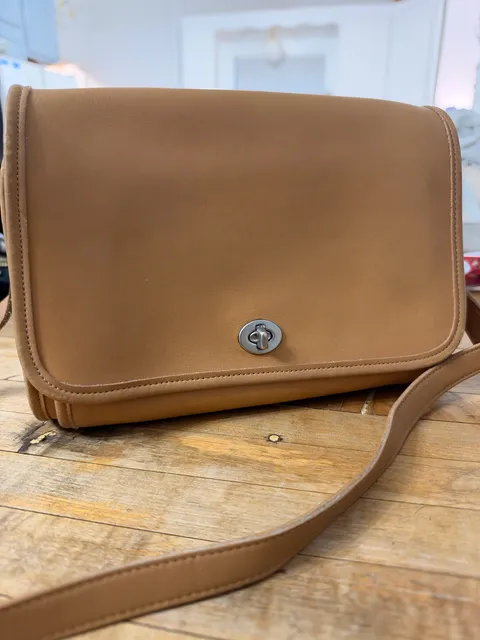 Vintage Coach Rambler's Legacy Tan Leather Crossbody Bag 9812