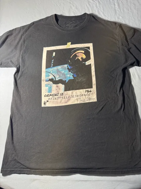 Buzz Aldrin Gemini 12 First Selfie in Space T-Shirt