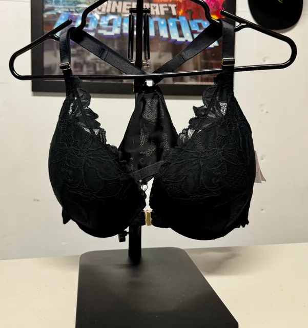 WU65 Size 40DD Auden Lace Push Up Front Close Plunge Bra Black NWT