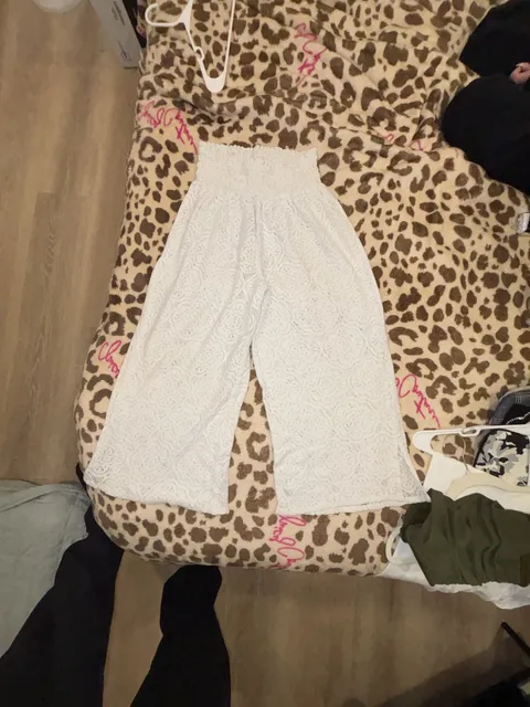 Aerie Crochet Lace Pants Size M White Smocked