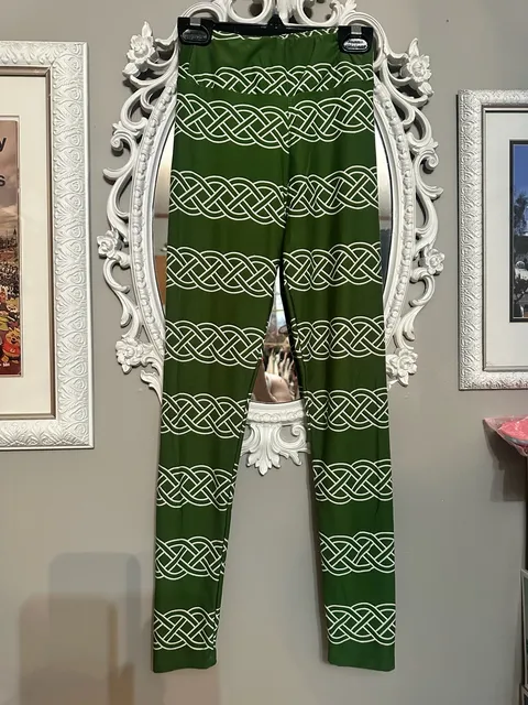 LuLaRoe Leggings Tween Size Green White Celtic Knot Pattern