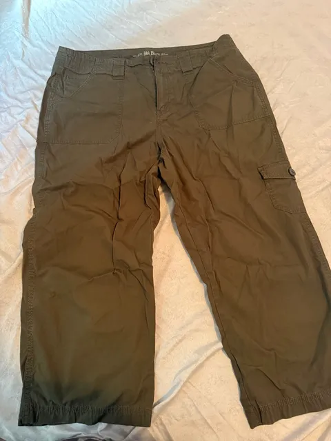 G.H. Bass & Co. Cargo Pants Size 12 Green