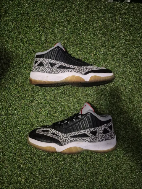 Jordan 11 Retro Low IE Black Cement Sneakers