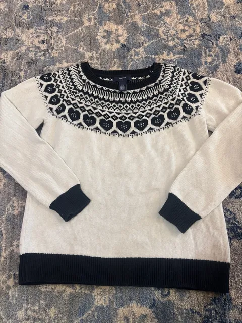GapKids Sweater Size XL White Black Fair Isle Heart Pattern Crewneck