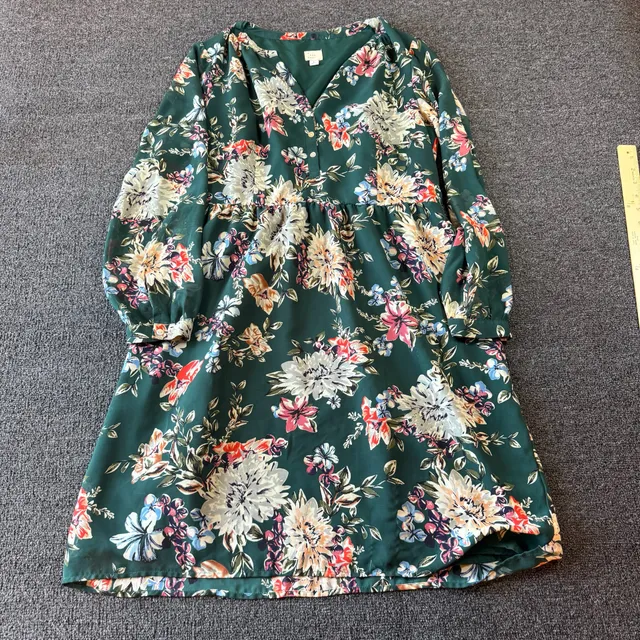 A New Day Floral Dress Size L Green Long Sleeve V-Neck
