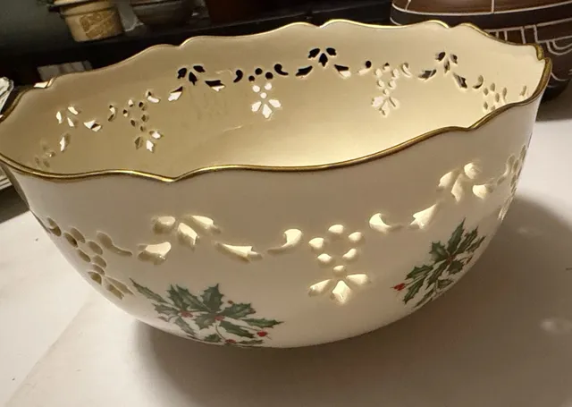 Lenox Holiday Pierced Bowl