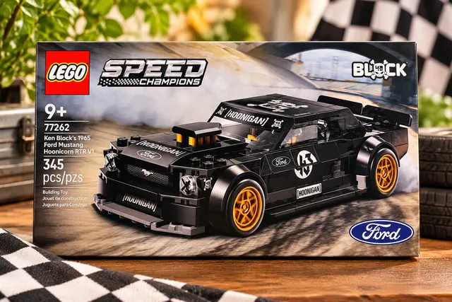 LEGO Speed Champions 77262 Ken Block's 1965 Ford Mustang Hoonicorn RTR V1