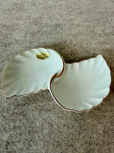 Vintage Crown Classics Whitehall Double Dish #28