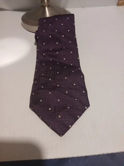 Axist Silk Tie Purple Geometric Pattern 100% Silk