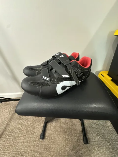 Peloton Cycling Shoes Size 47 Black Red Spin Bike Sneakers