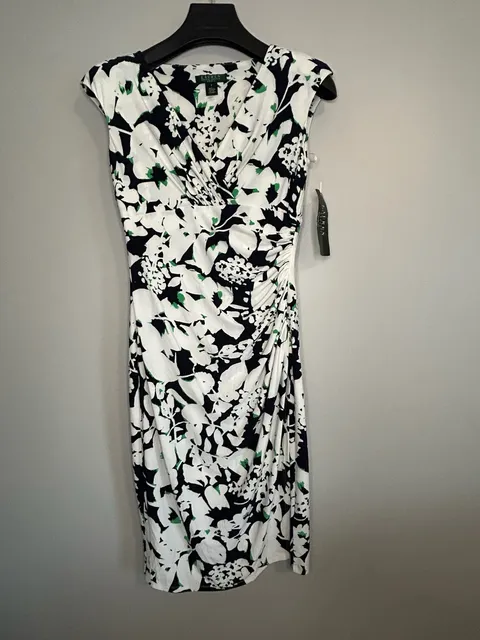 Lauren Ralph Lauren Floral Dress Size 2 Black White Green V-Neck Ruched
