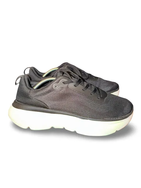 Vionic Revitalign Sneakers Size 8D Wide Width Black Walking Shoes