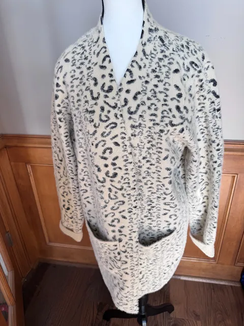 Evolution Women’s XL Fuzzy Leopard Print Long Cardigan Sweater