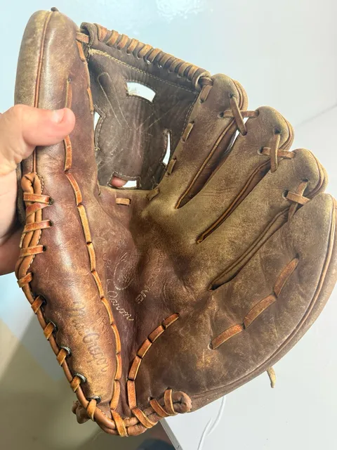 MacGregor Hank Aaron Vintage Leather Baseball Glove Mitt Brown