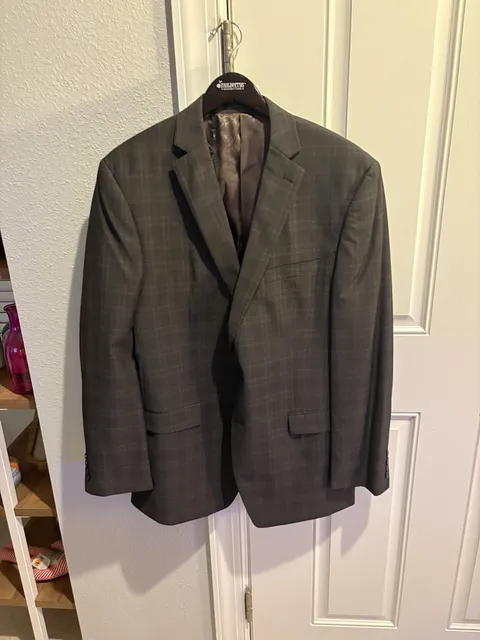 Calvin Klein Suit Jacket Blazer Size 40L (tag 44L) Gray Plaid 100% Wool