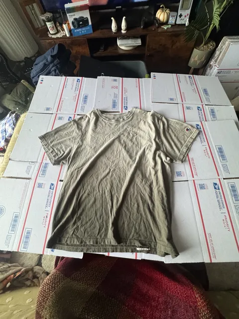 Champion T-Shirt Size L Green Olive Ombre Crewneck Short Sleeve