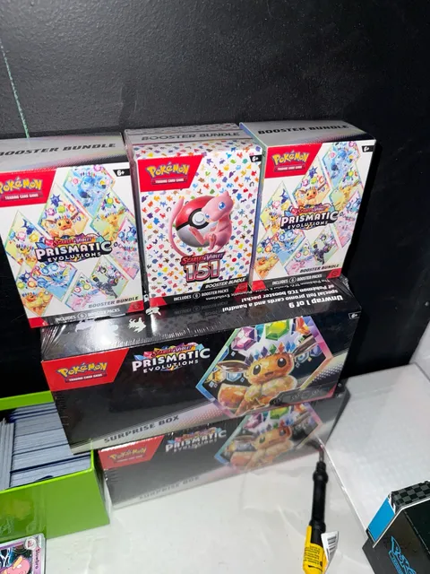 Pokemon TCG Scarlet & Violet Prismatic Evolutions and 151 lot