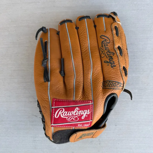 Rawlings Legt RBG36T Fastback 12 1/2 Inch Baseball Glove Right Hand Throw