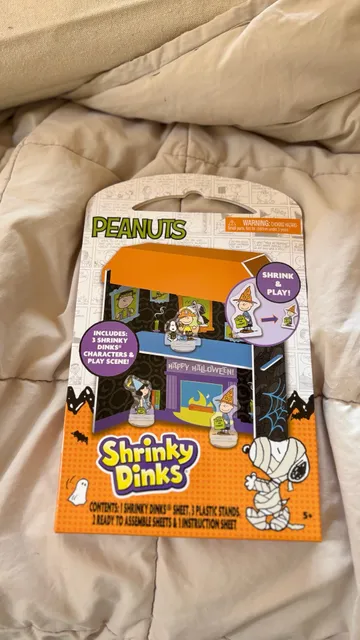 Peanuts Shrinky Dinks Halloween Activity Set