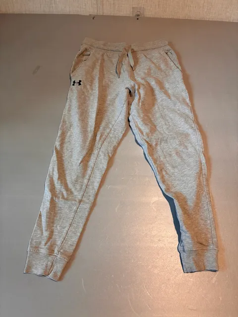 NWT M Medium Under Armour Gray WoMen's Athletic Jogger Pants Dark Gray Panel