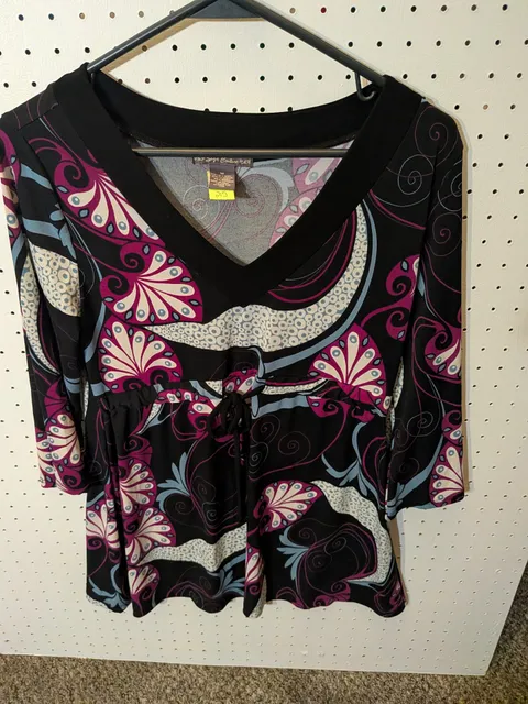 Sujic Couture Top Size M Black Pink Blue Paisley 3/4 Sleeve