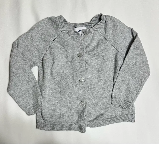 Old Navy Cardigan Size 2T Gray Knit Sweater
